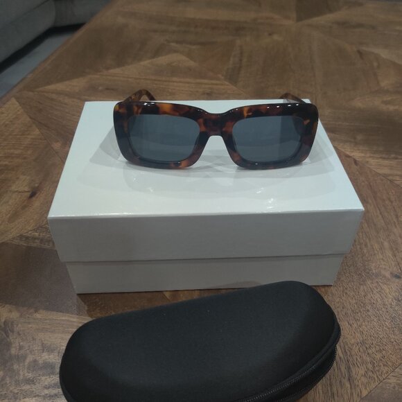 Attico for Linda Farrow limited  collection sunglasses New $405.00 main image 5